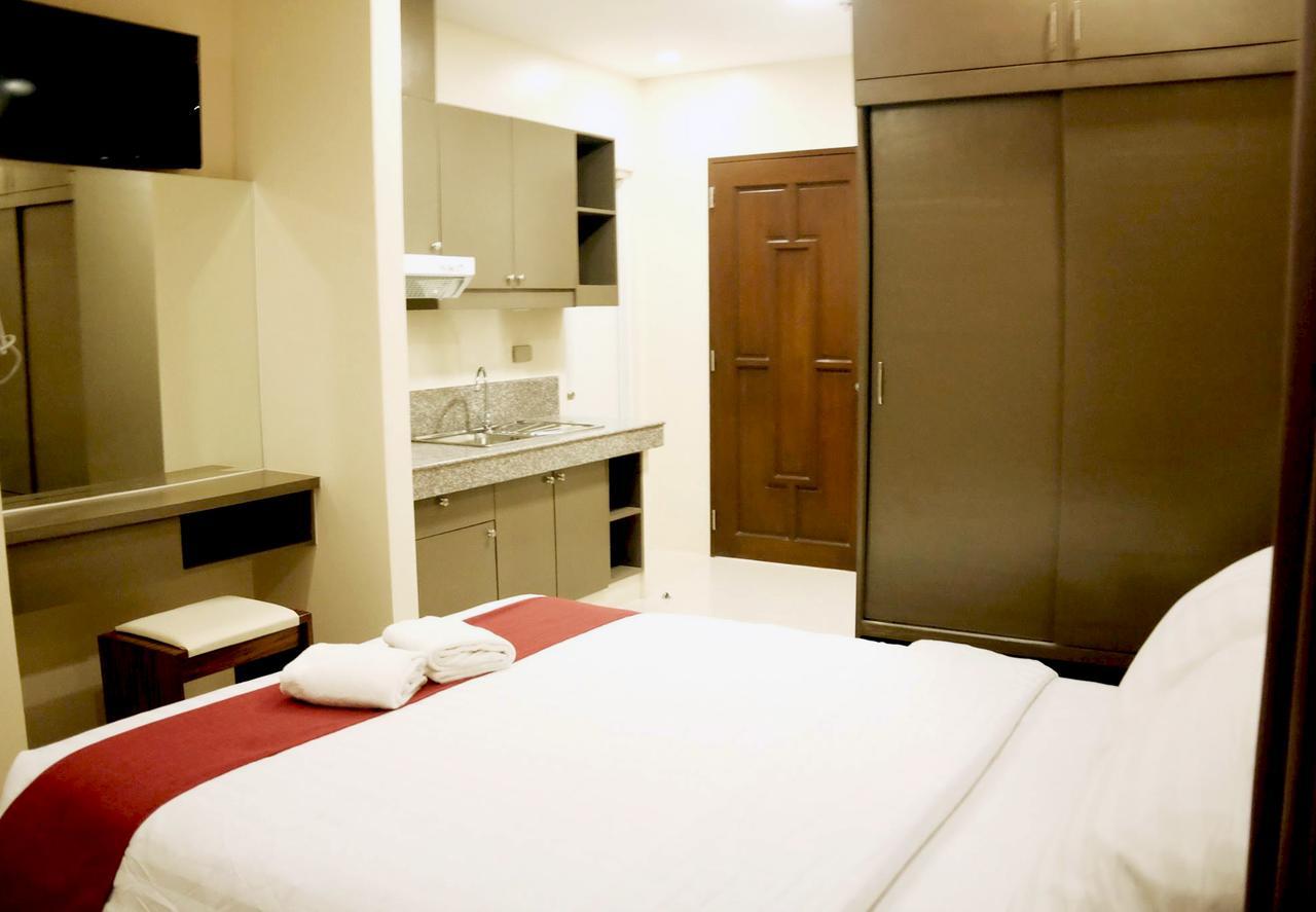 Sebastien Hotel Lapu-Lapu City Dış mekan fotoğraf